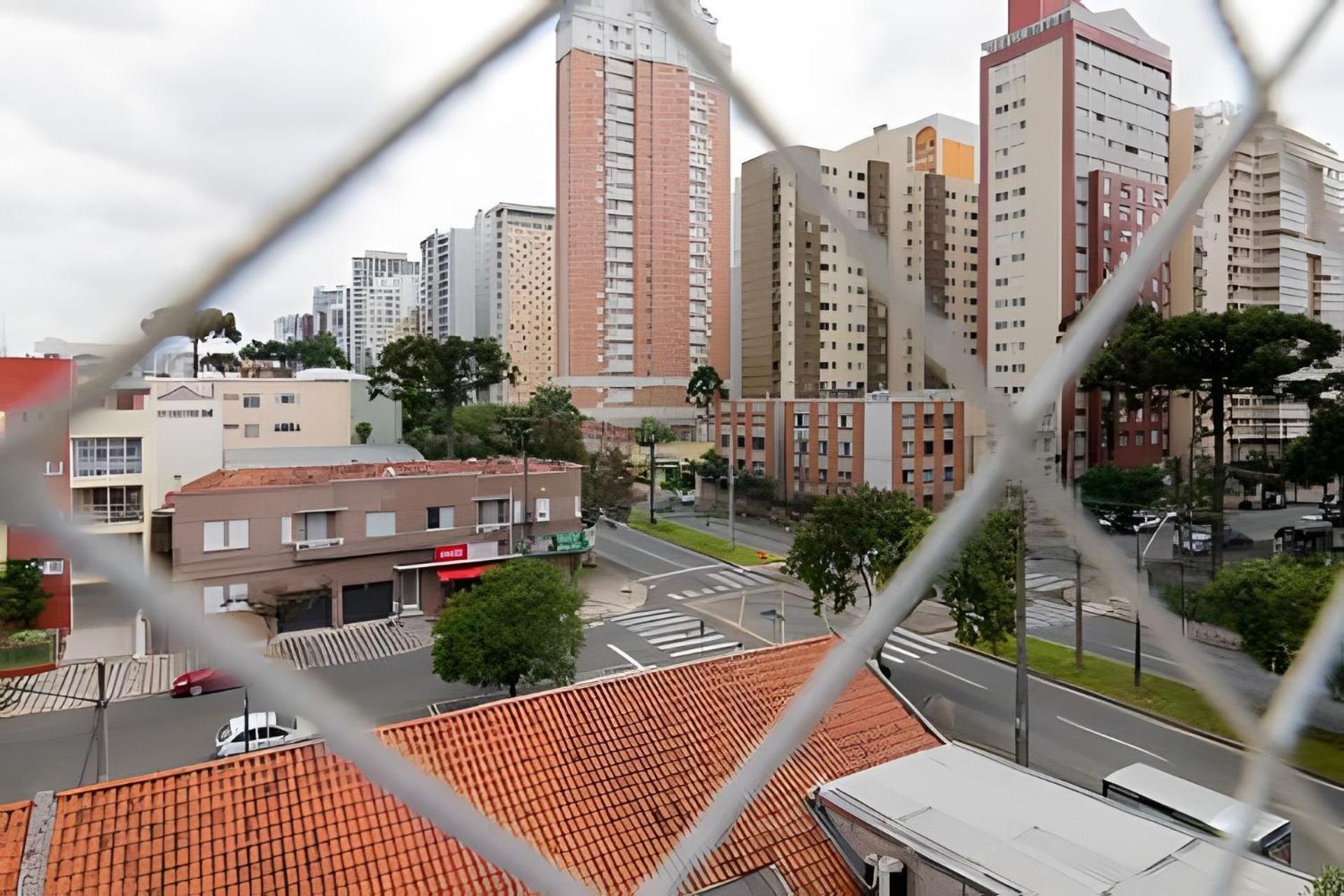 Próximo Ao Shopping Curitiba, Wifi, Tv A Cabo E Cozinha Completa. Apartamento *