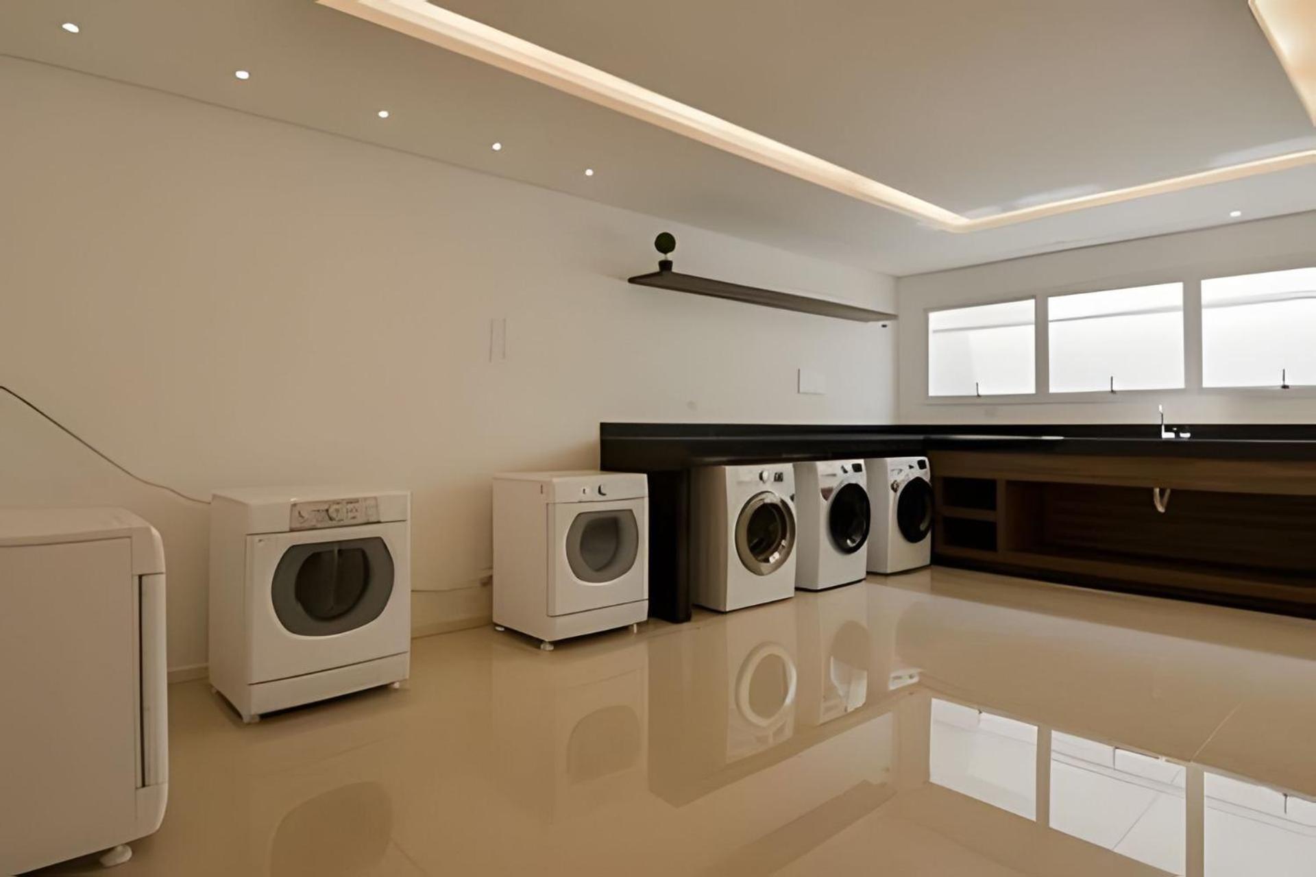 Apartment Prox Shopping Wifi, Tv A Cabo E Ar By Urooms Curitiba