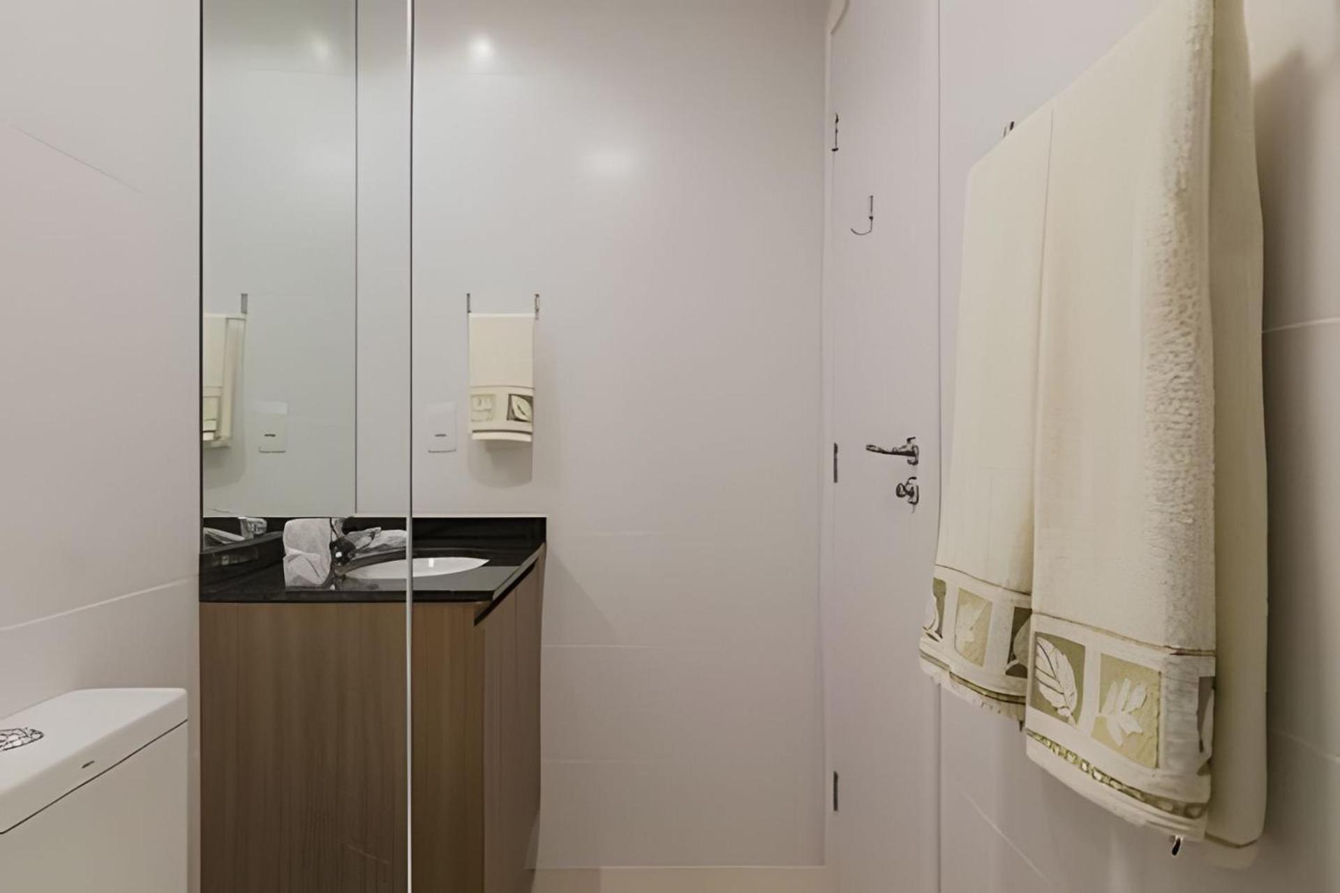 Apartment Prox Shopping Wifi, Tv A Cabo E Ar By Urooms Curitiba